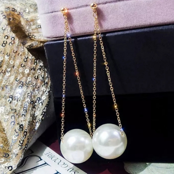 Clip On Earrings Dangling Long Statement - Picture 1 of 3